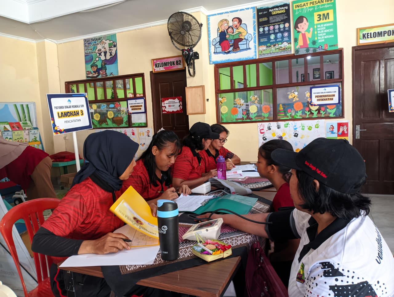 Posyandu Paripurna Minggu Ketiga di Banjar Mandala Sari 