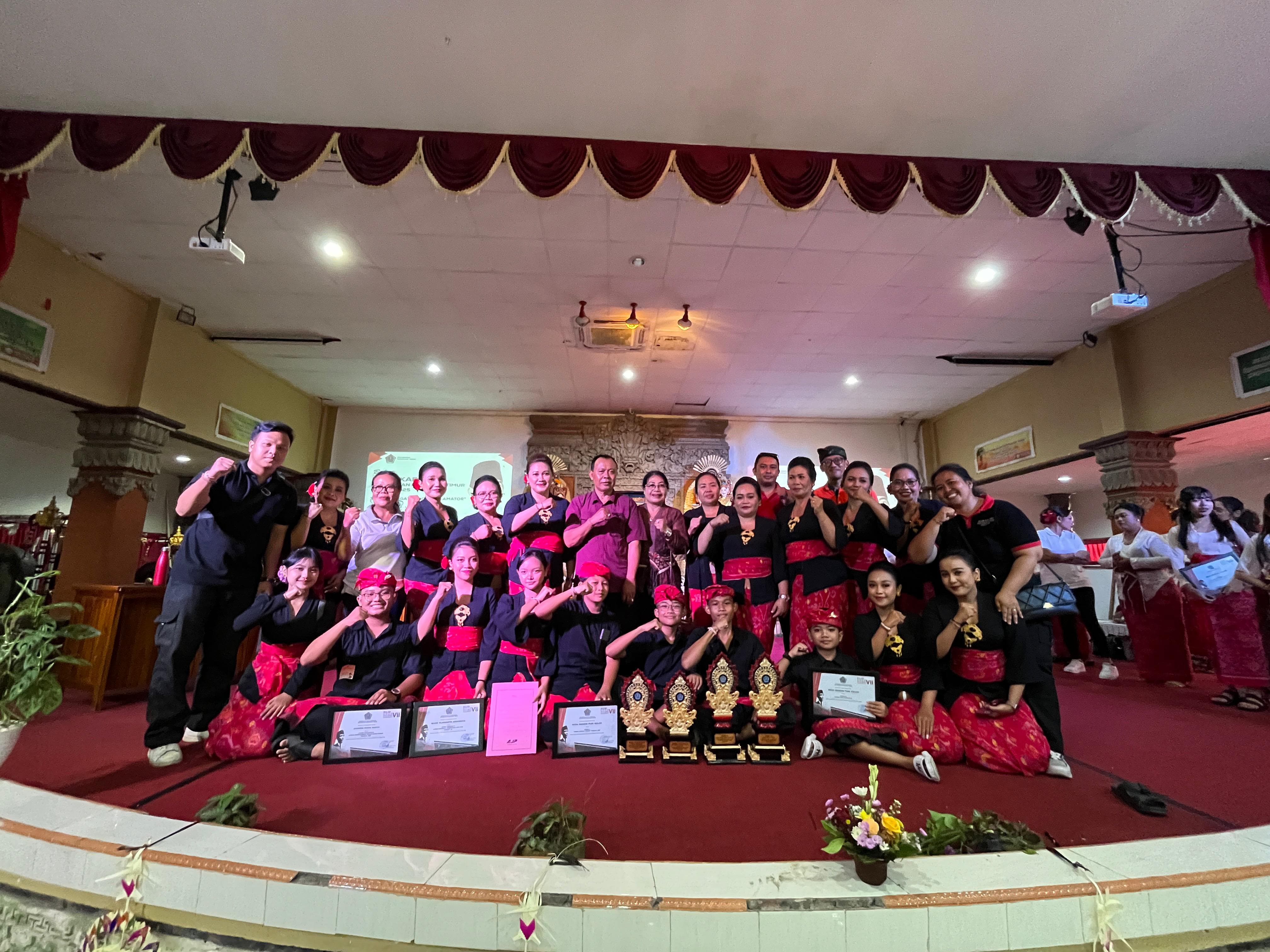 Desa Dangin Puri Kelod Mengikuti festival Bulan Bung Karno VII Kecamatan Denpasar Timur