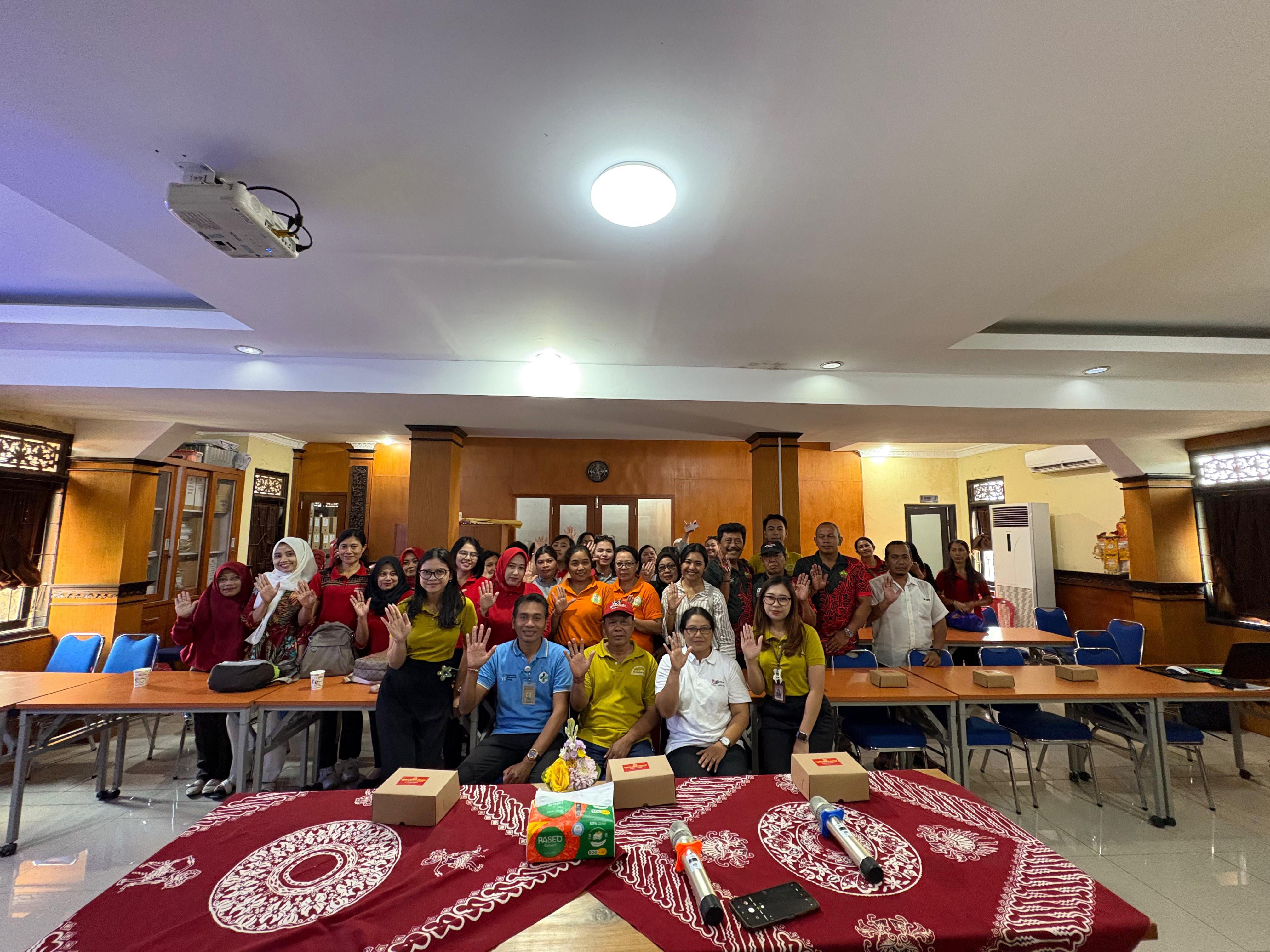 Sosialisasi Penyakit Menular HIV/AIDS, Tubercolosis, dan Malaria Desa Dangin Puri Kelod