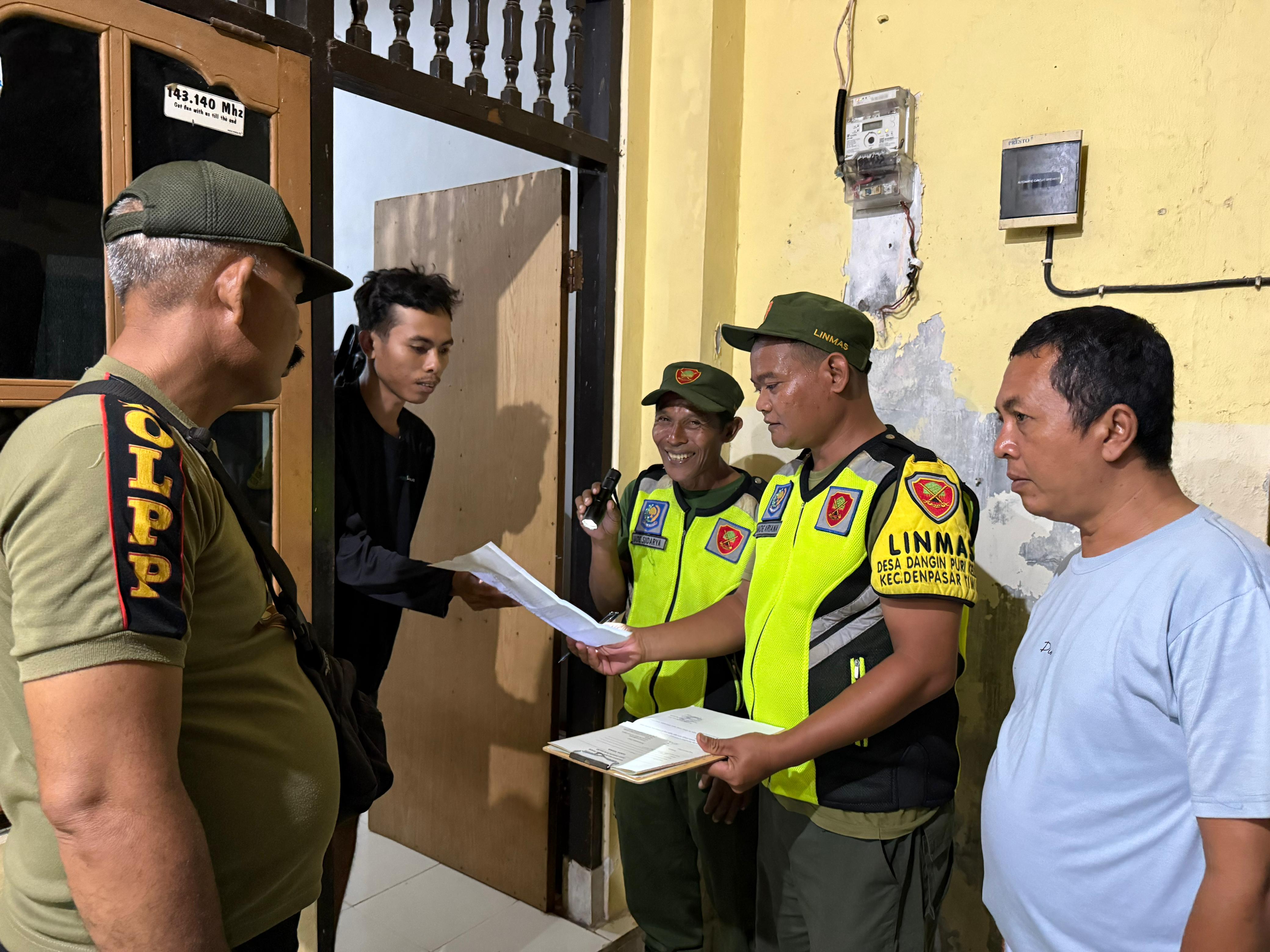 Pendataan Penduduk Non Permanen di Br. Taman Yangbatu