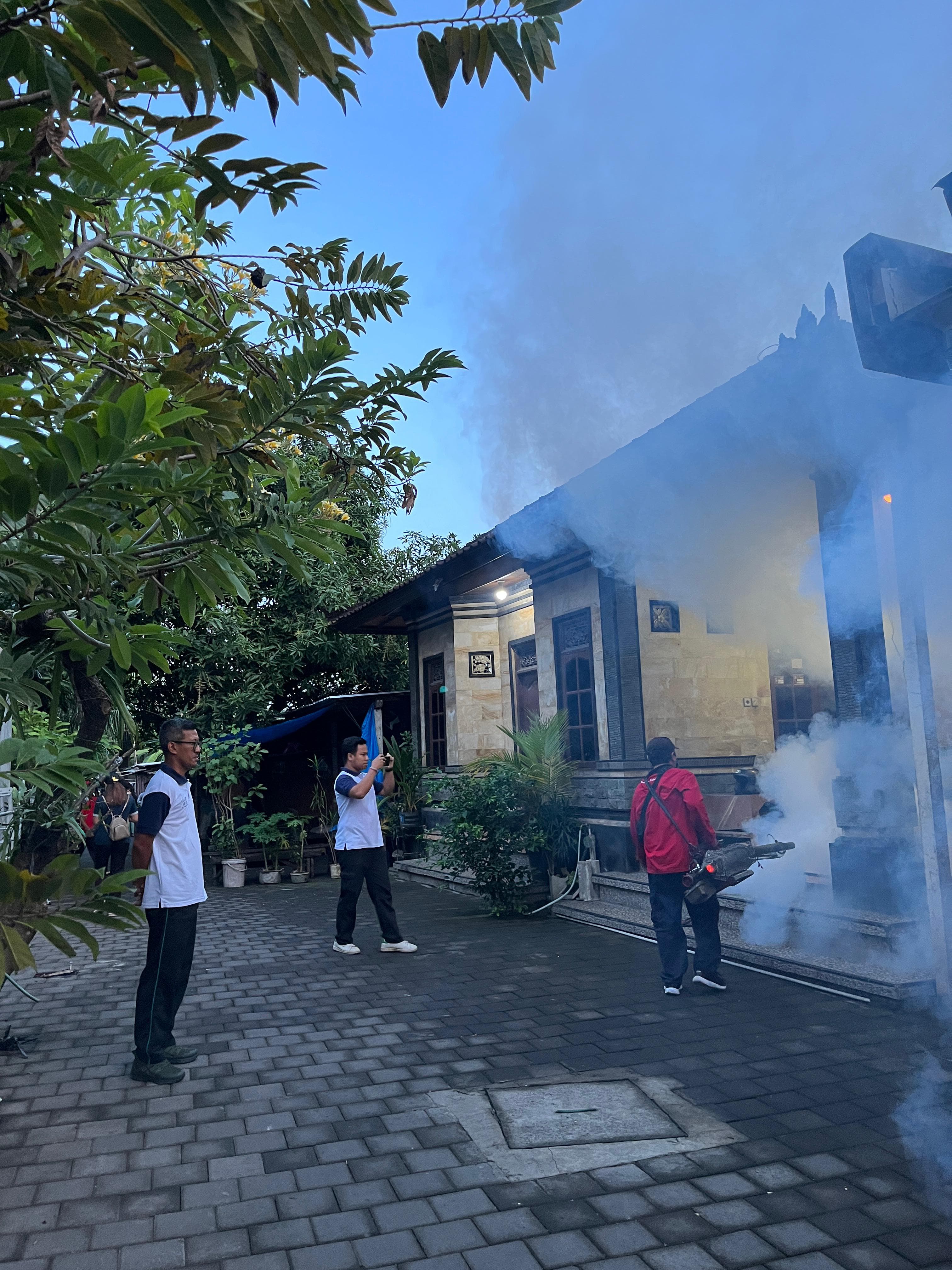 Pelaksanaan Fogging Fokus Di Jalan Letda Reta Gg. 32 dan GG. 58 Wilayah Br Yangbatu Kauh