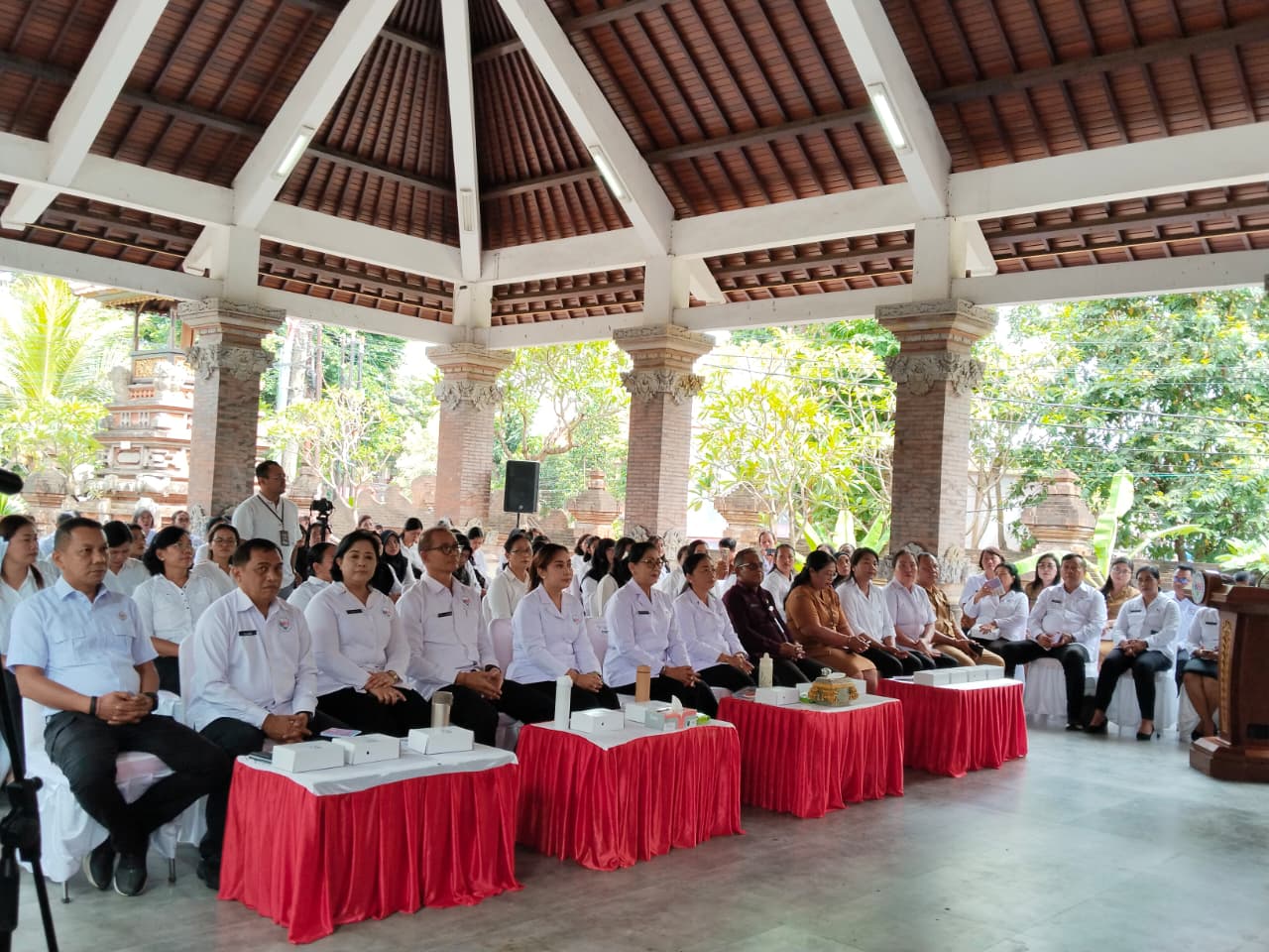 Aksi Sosial TP. Posyandu Provinsi Bali Membina dan Berbagi di Desa Dangin Puri Kelod